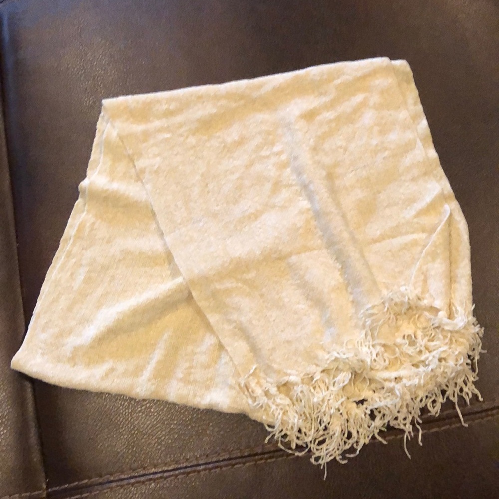 Ladies scarf